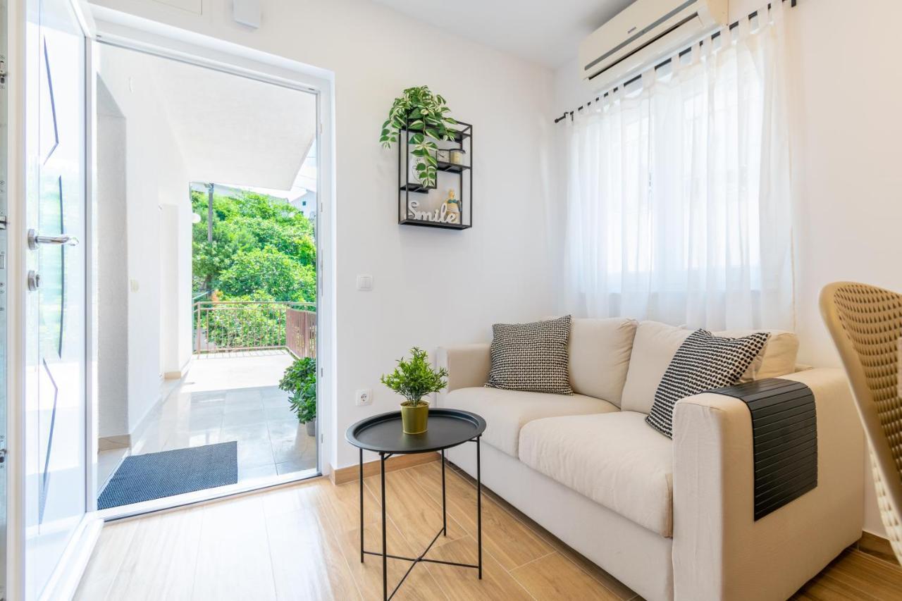 Apartmani Zora Макарска Экстерьер фото