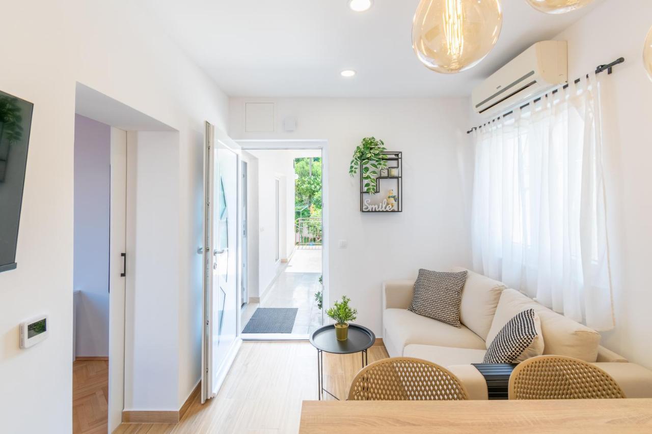Apartmani Zora Макарска Экстерьер фото